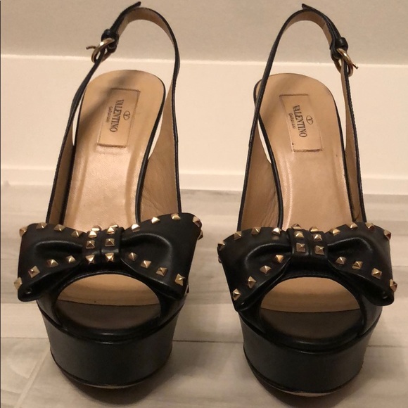 💯Valentino Leather Peep Toe Slingback Pumps - Picture 2 of 8